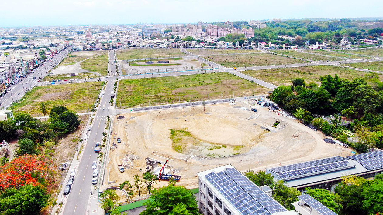 Recreational Park Retention Pond in Kaohsiung, Taiwan Recreational Park Retention Pond in Kaohsiung, Taiwan